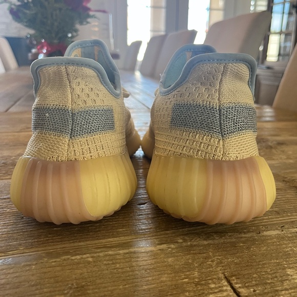 Yeezy Boost 350 V2 ‘Linen’ (WORN ONCE) - Picture 4 of 7